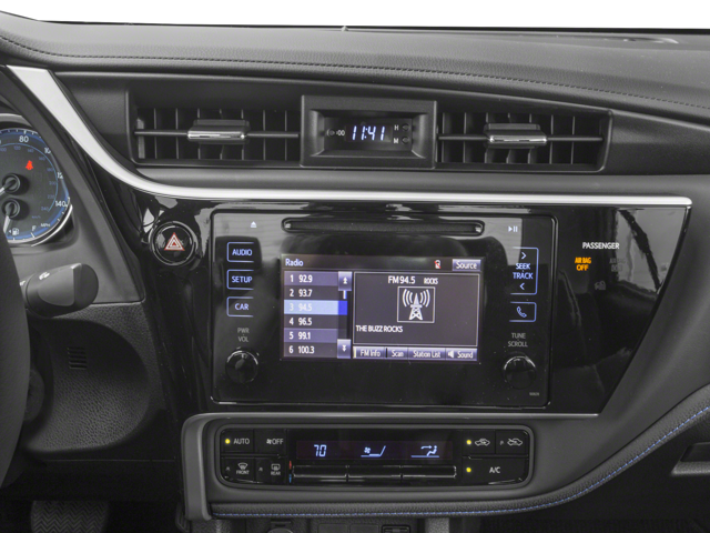 2018 Toyota Corolla XLE XSE photo 3