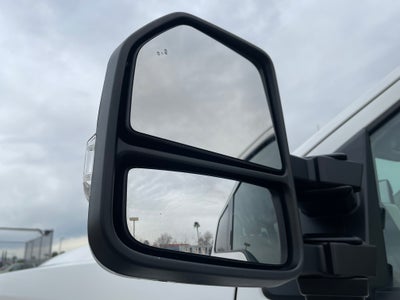 2020 Ford Super Duty F-350 DRW 4x4 Lariat 4dr Crew Cab 8 ft. LB DRW Pickup