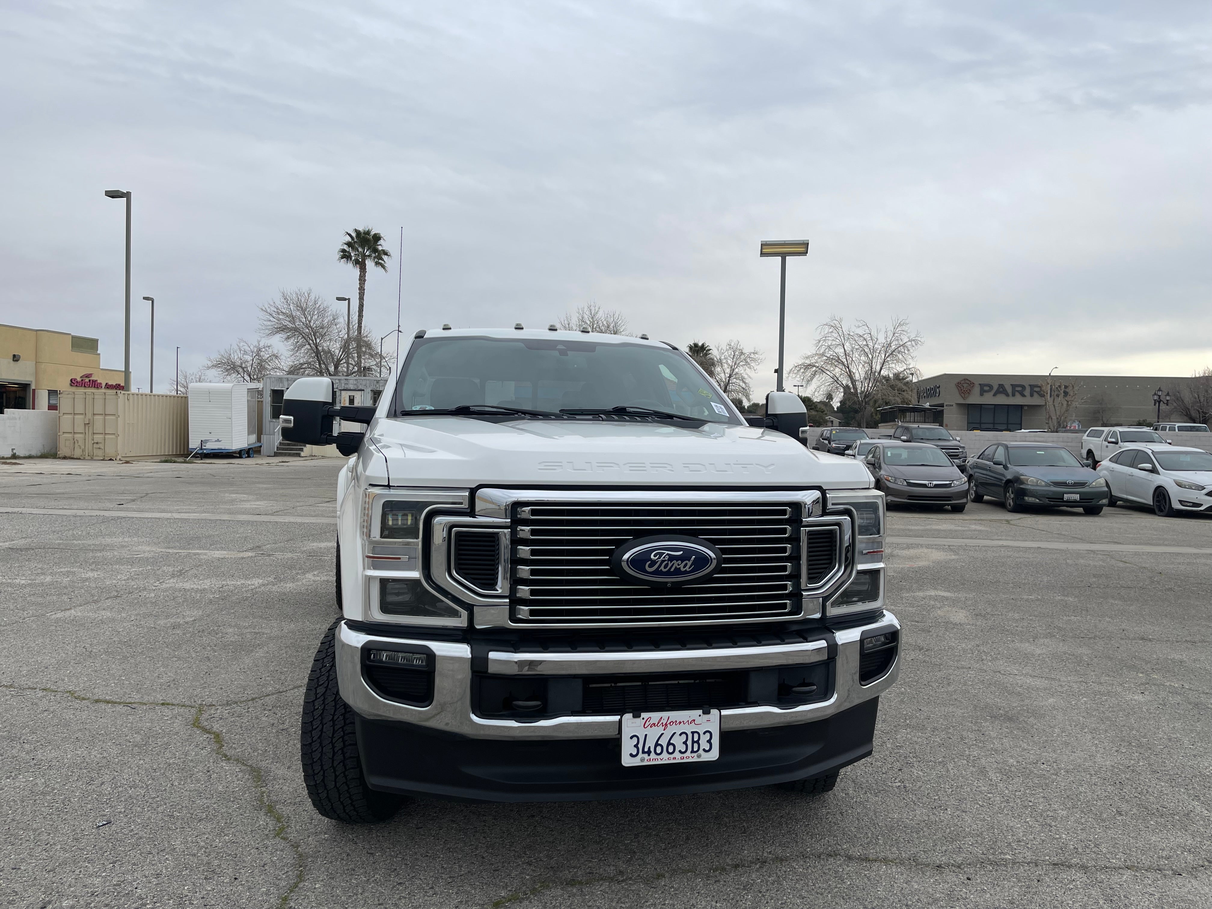 2020 Ford Super Duty F-350 DRW 4x4 Lariat 4dr Crew Cab 8 ft. LB DRW Pickup