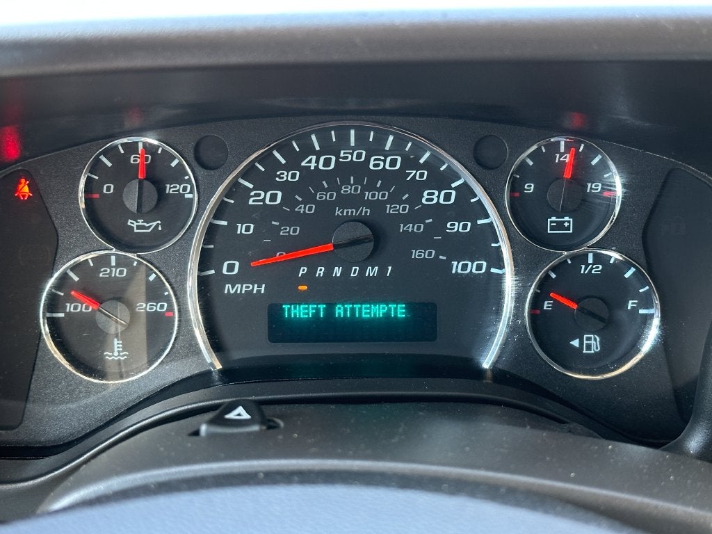 2025 Chevrolet Express 3500 LT Passenger
