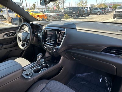 2023 Chevrolet Traverse LT Cloth w/2FL