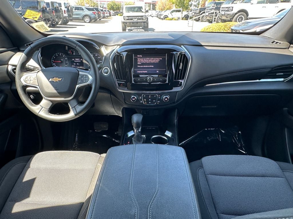 2023 Chevrolet Traverse LT Cloth w/2FL