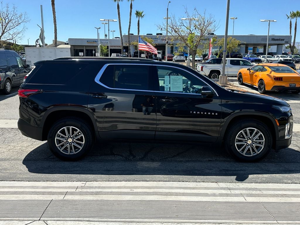 2023 Chevrolet Traverse LT Cloth w/2FL