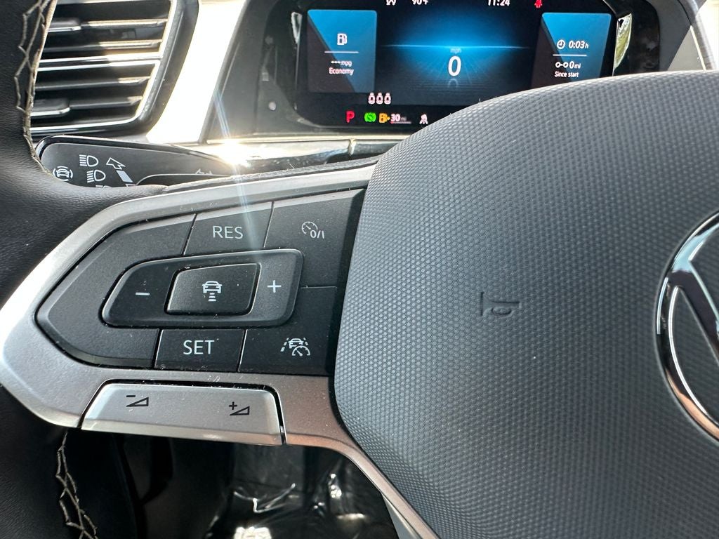 2024 Volkswagen Atlas Cross Sport 2.0T SE w/Technology