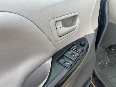 2017 Toyota Sienna L 7-Passenger