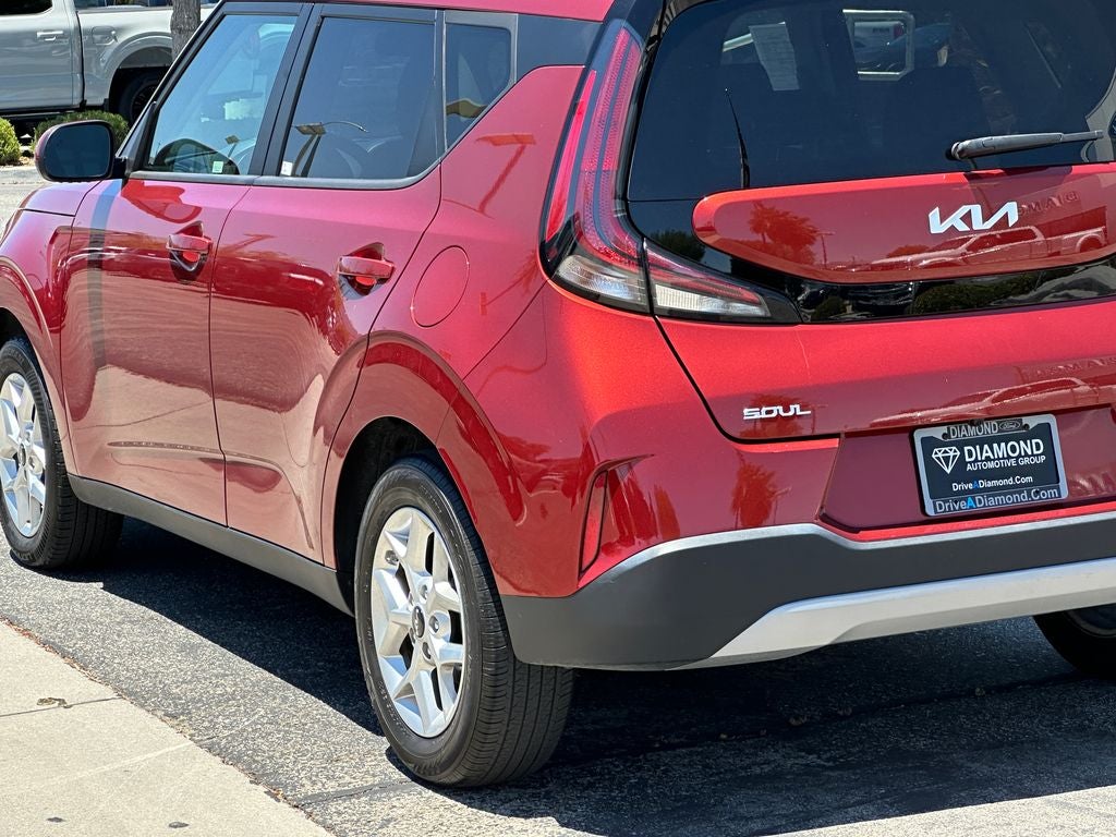 2024 Kia Soul LX