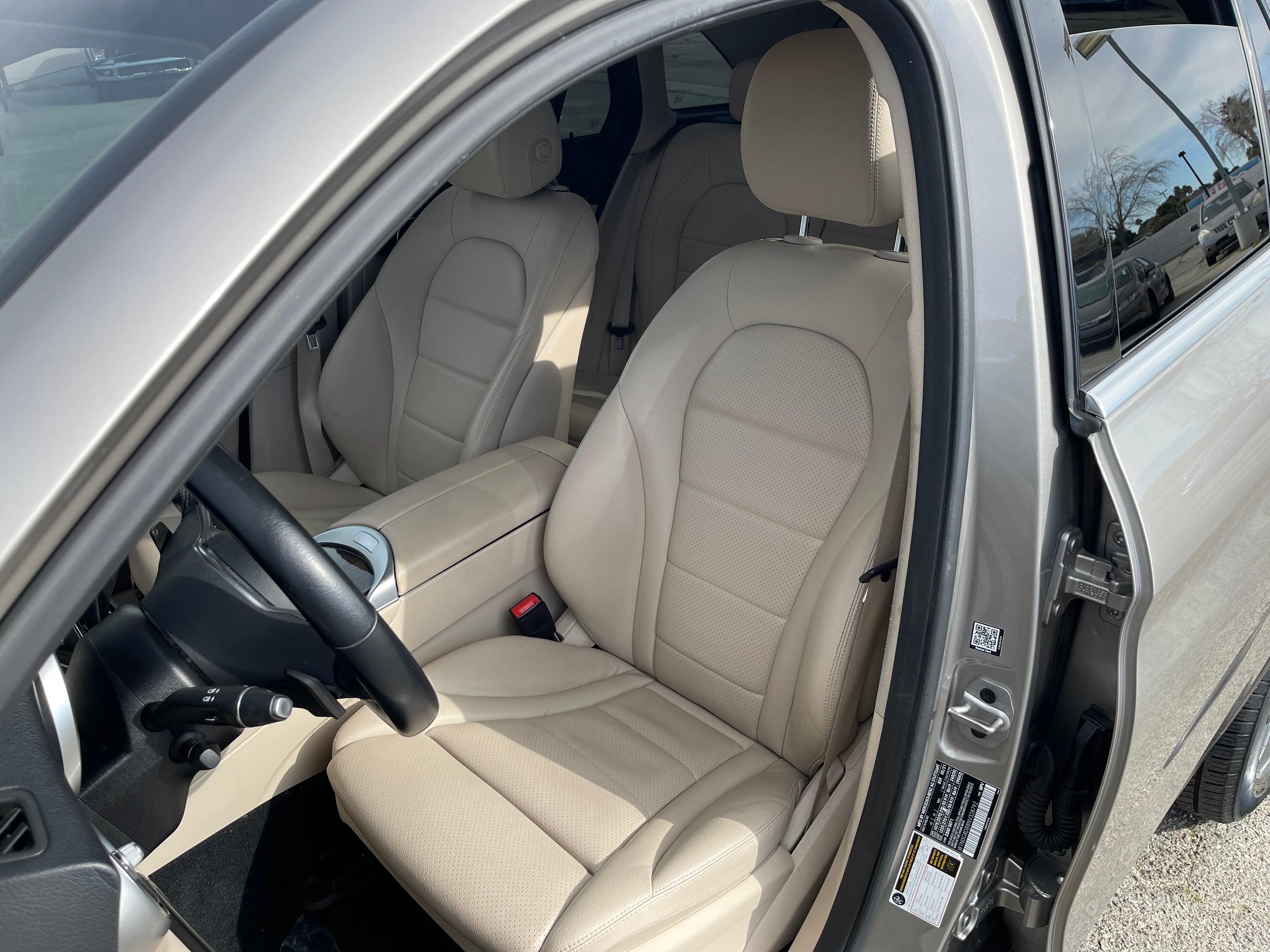 2022 Mercedes-Benz GLC 300 GLC 300