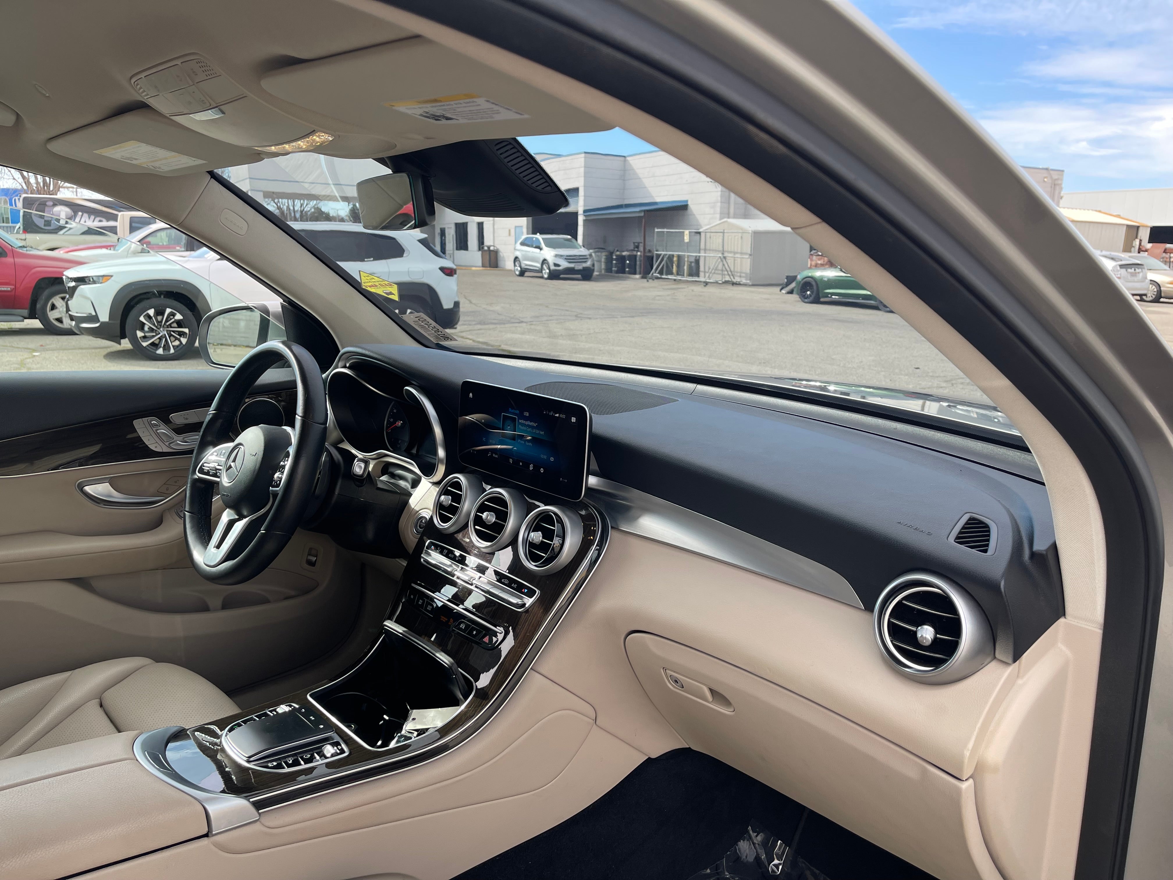 2022 Mercedes-Benz GLC 300 GLC 300