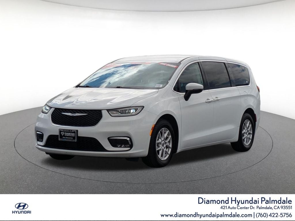 2023 Chrysler Pacifica Touring L
