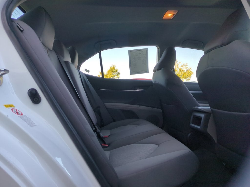 2019 Toyota Camry Hybrid LE