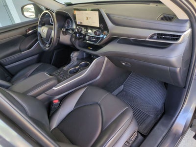 2024 Toyota Highlander XLE