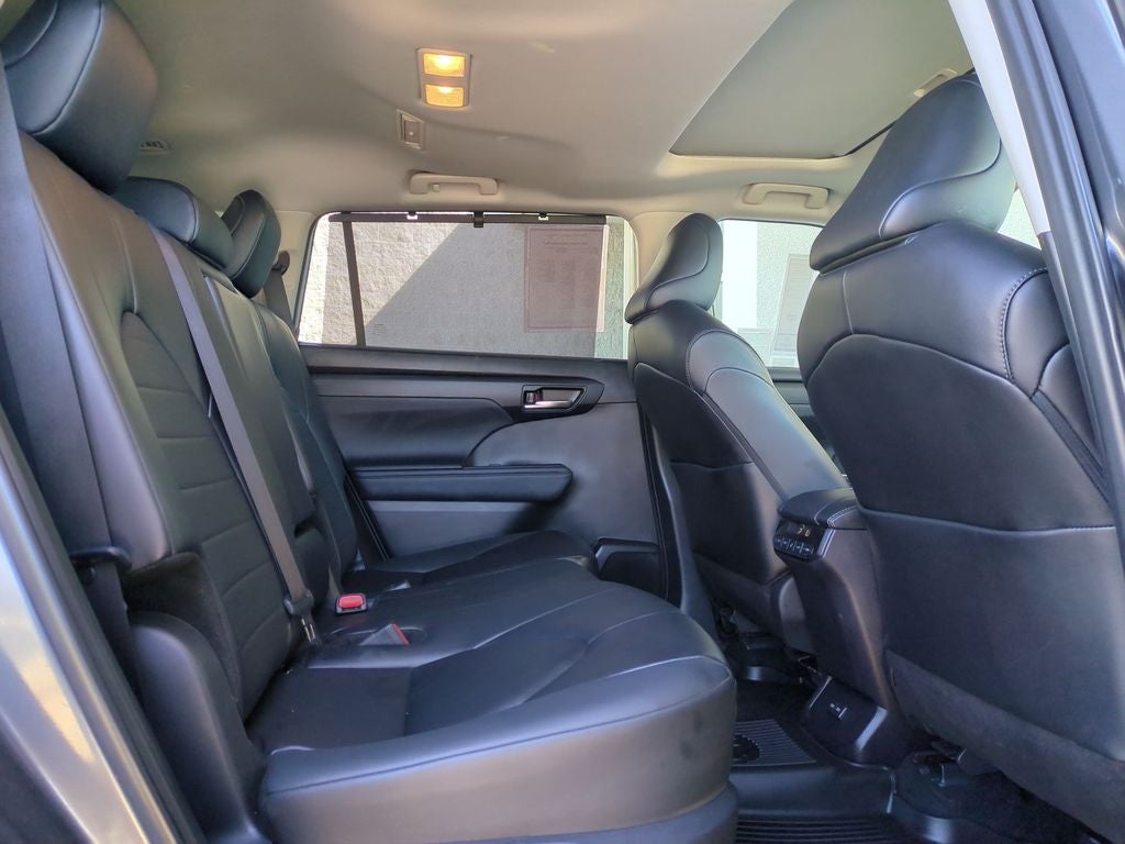 2024 Toyota Highlander XLE