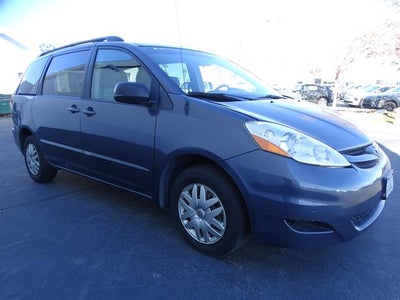 2006 Toyota Sienna CE 8 Passenger
