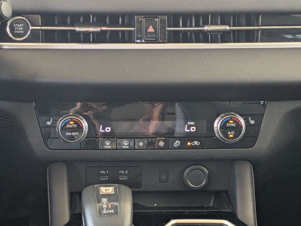 2025 Mitsubishi Outlander SE
