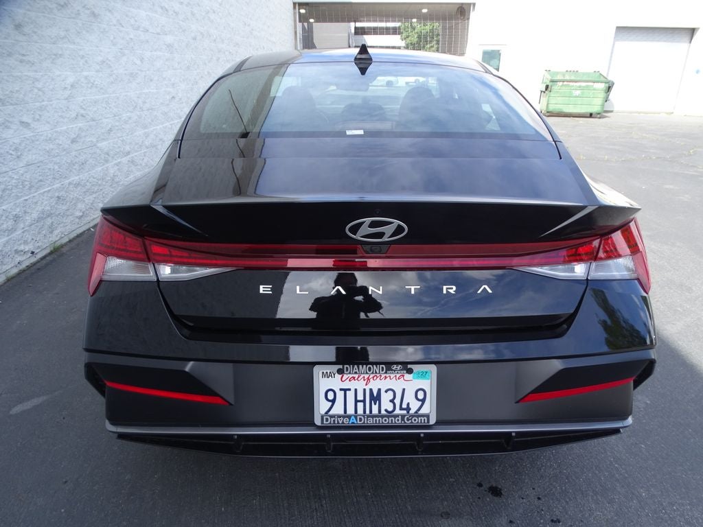 2025 Hyundai Elantra SEL Convenience