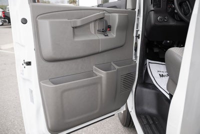 2024 Chevrolet Express Cutaway 3500 1WT
