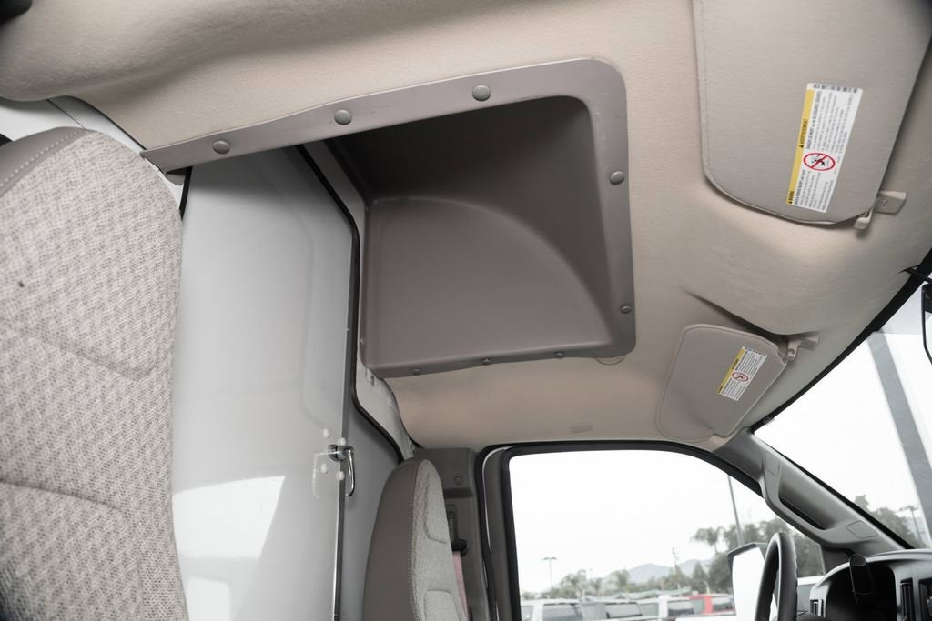 2024 Chevrolet Express Cutaway 3500 1WT