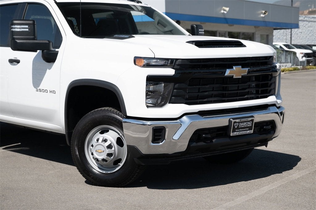 2025 Chevrolet Silverado 3500 HD Chassis Cab Work Truck
