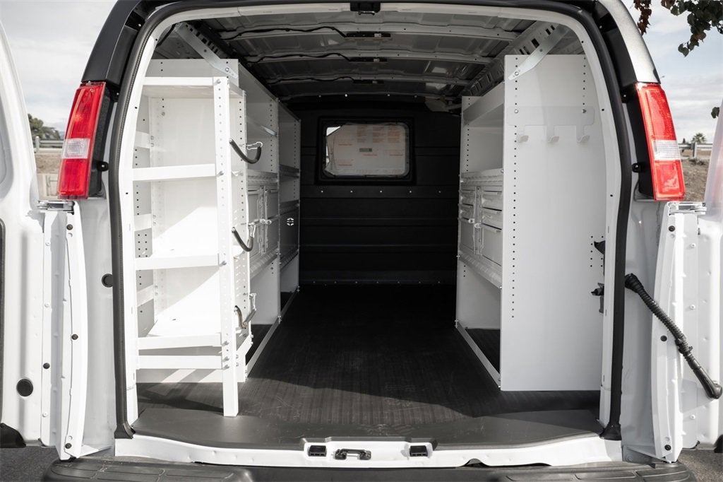 2025 Chevrolet Express Cargo 2500 WT