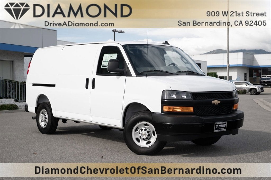 2025 Chevrolet Express Cargo 2500 WT