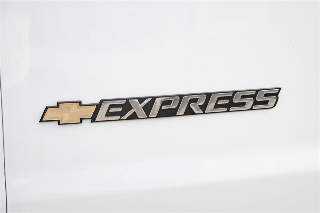 2025 Chevrolet Express Cargo 2500 WT