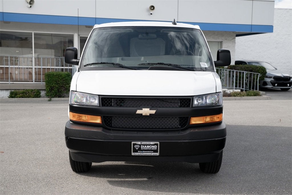 2025 Chevrolet Express Cargo 2500 WT