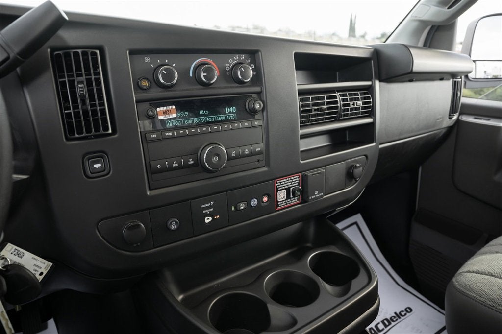 2025 Chevrolet Express Cargo 2500 WT