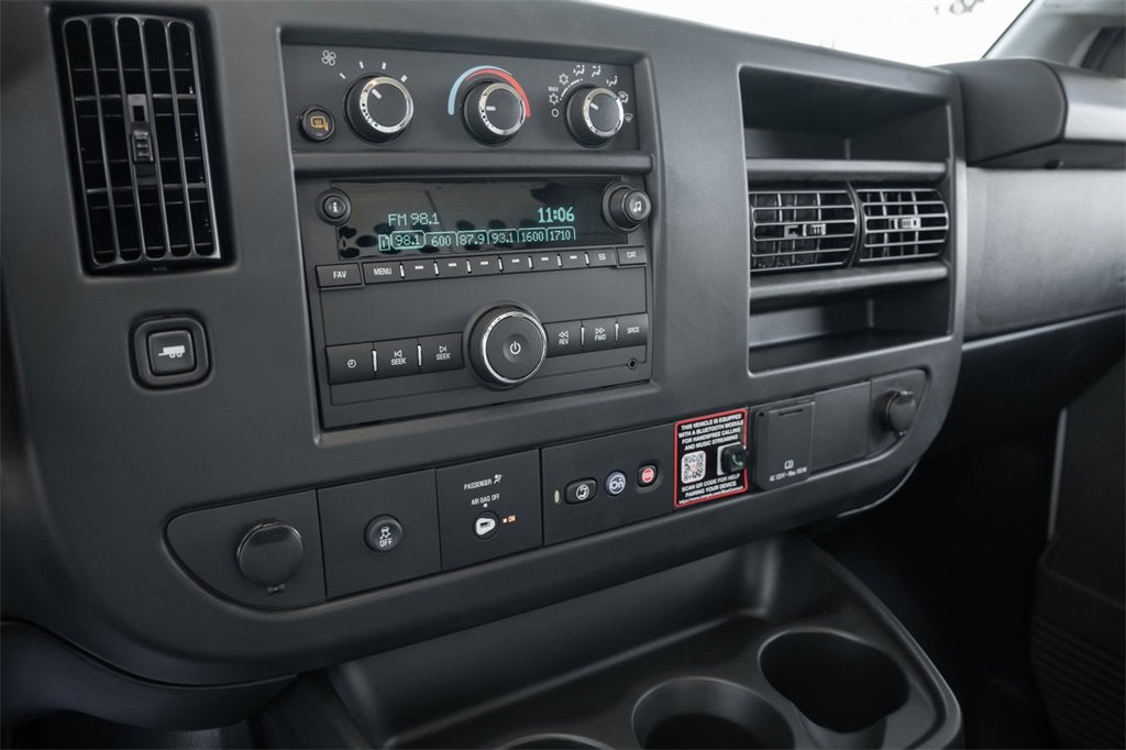 2025 Chevrolet Express Cargo 2500 WT