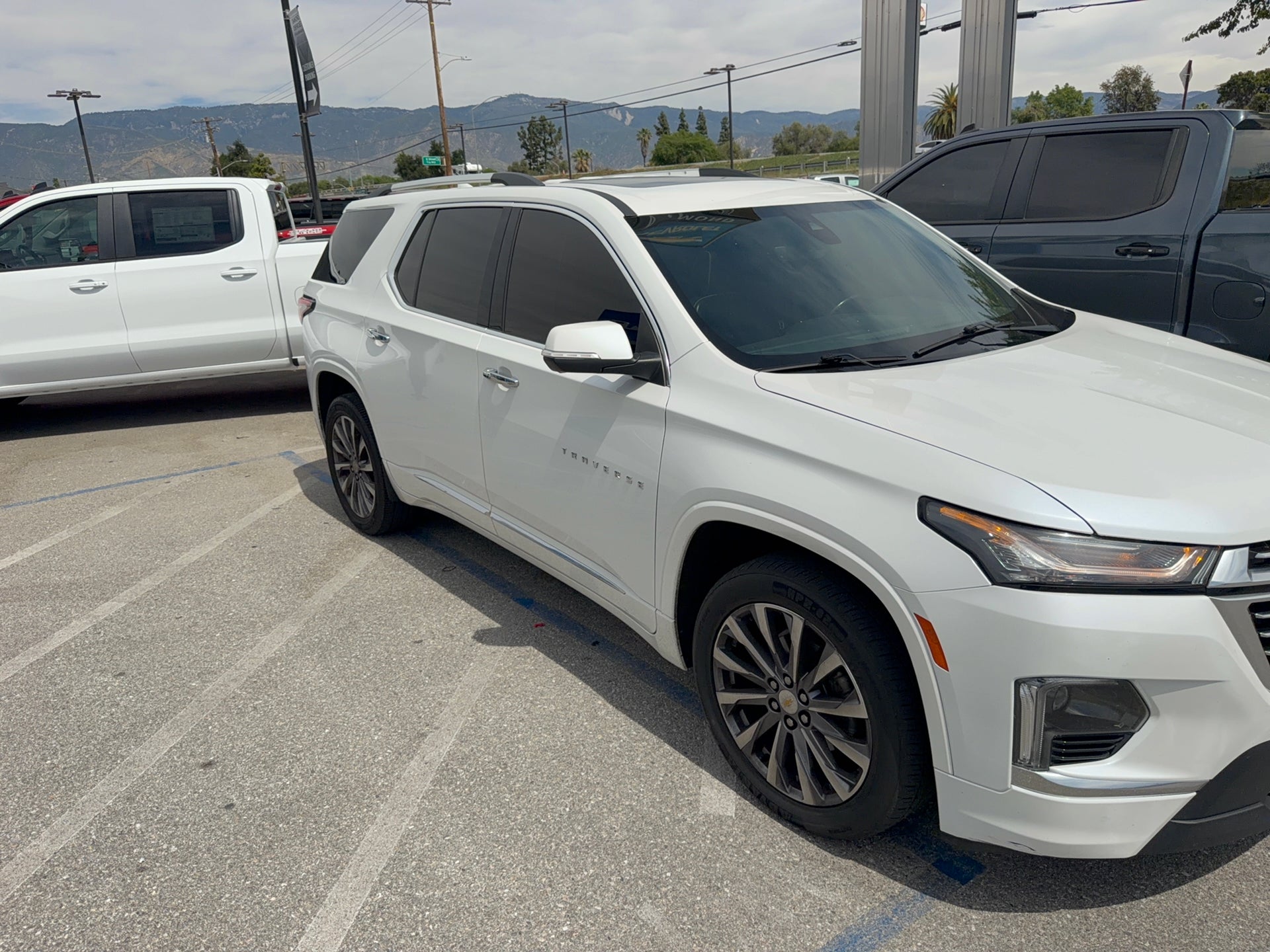 2023 Chevrolet Traverse Premier