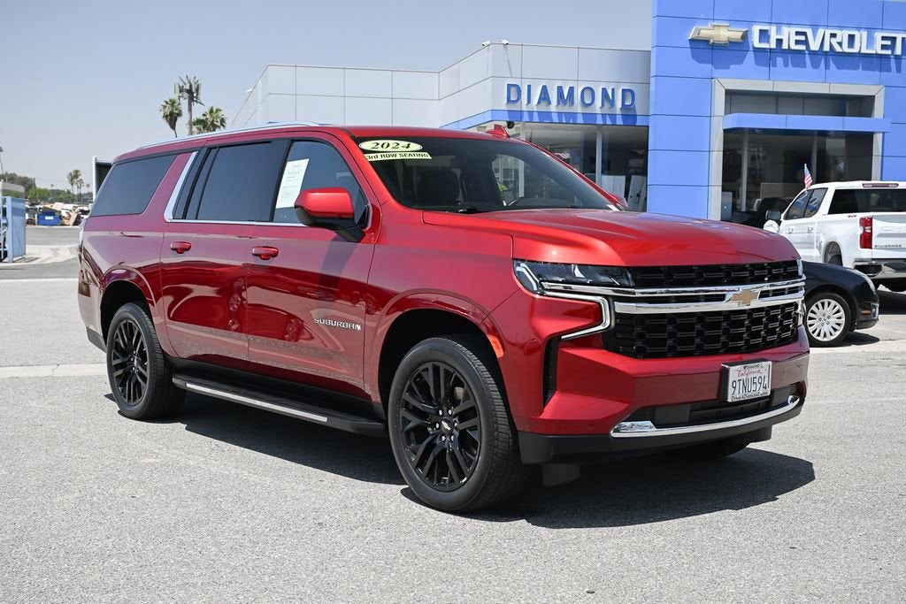 2024 Chevrolet Suburban 2WD 1500 LS's photo