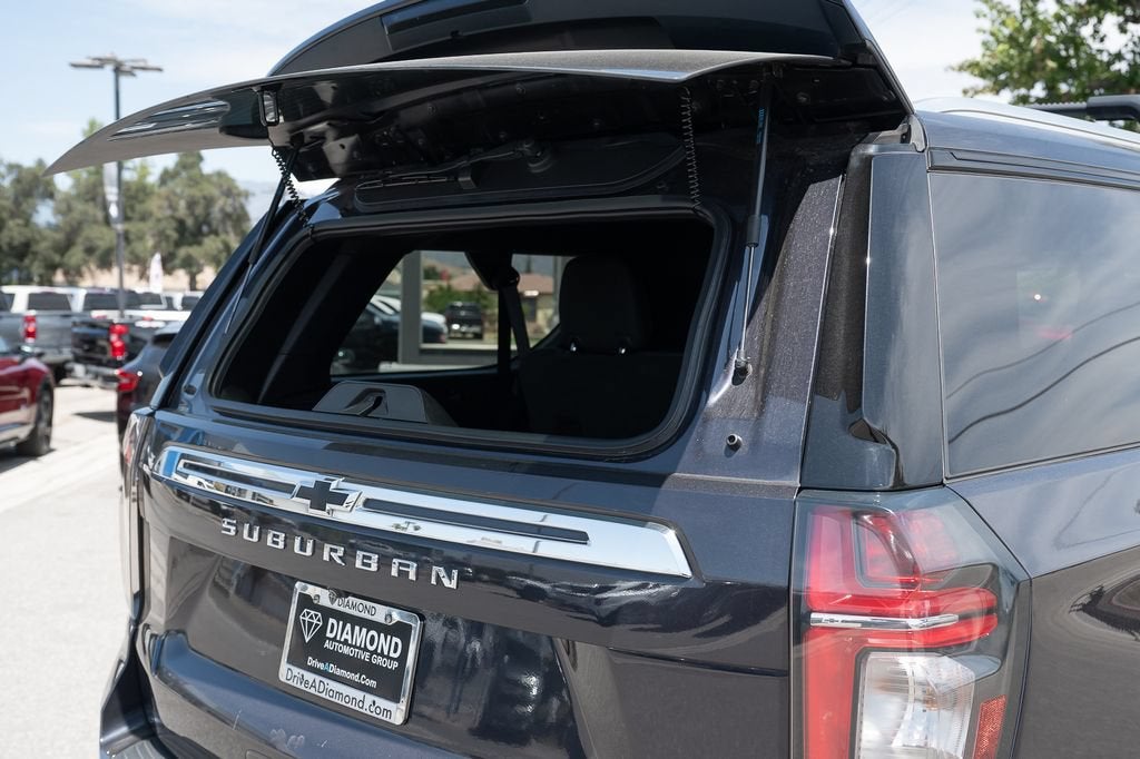 2023 Chevrolet Suburban LT