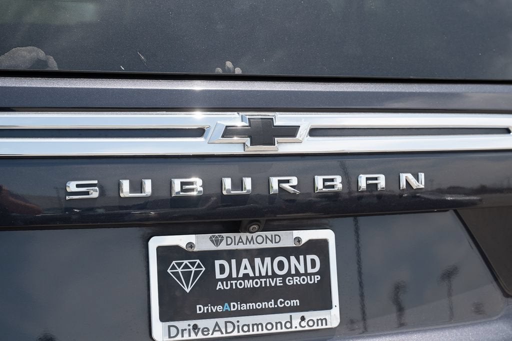 2023 Chevrolet Suburban LT