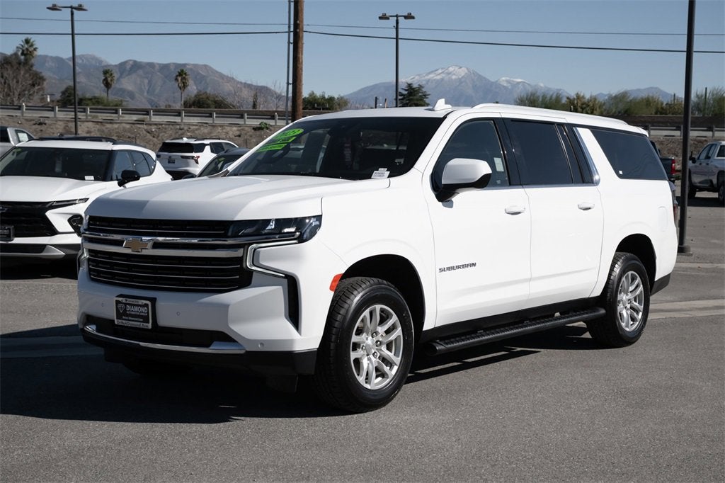 2023 Chevrolet Suburban LT