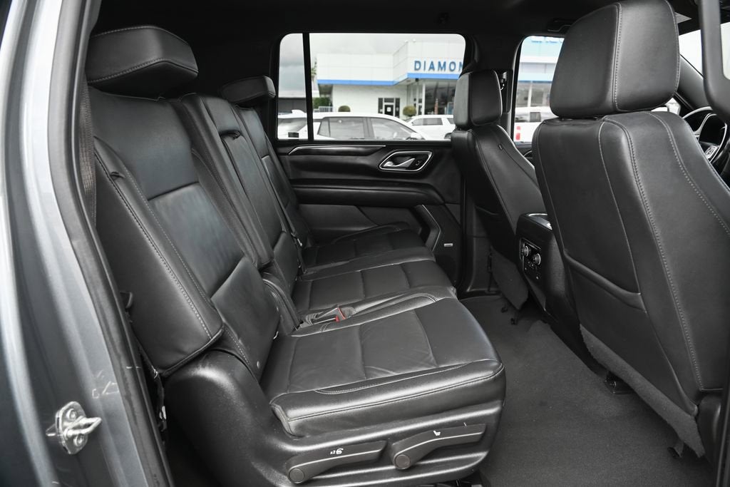 2022 Chevrolet Suburban LT