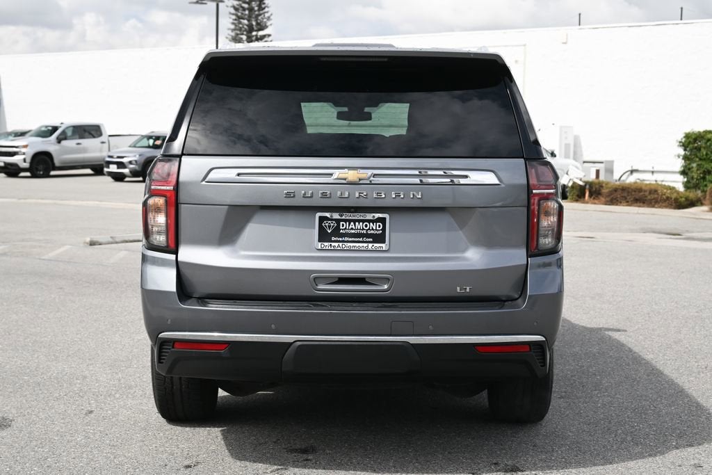 2022 Chevrolet Suburban LT