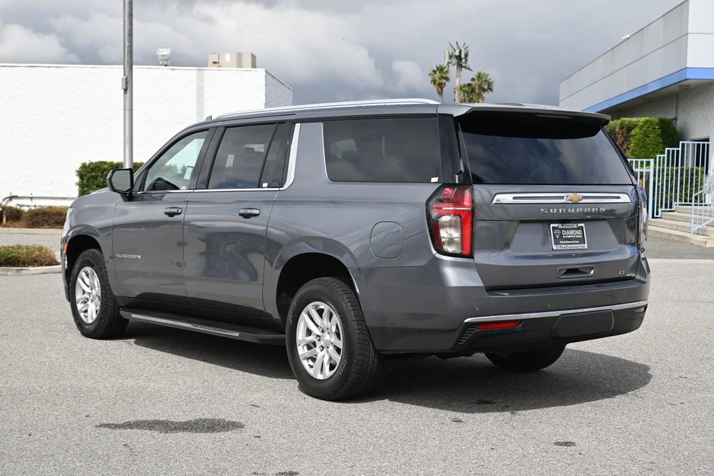 2022 Chevrolet Suburban LT