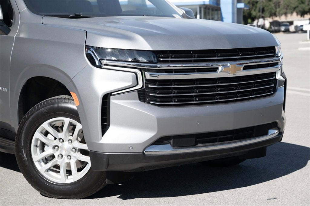 2024 Chevrolet Suburban LT