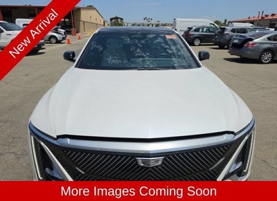 2024 Cadillac LYRIQ Luxury 2
