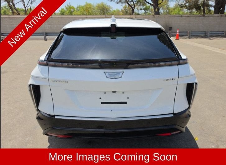 2024 Cadillac LYRIQ Luxury 2