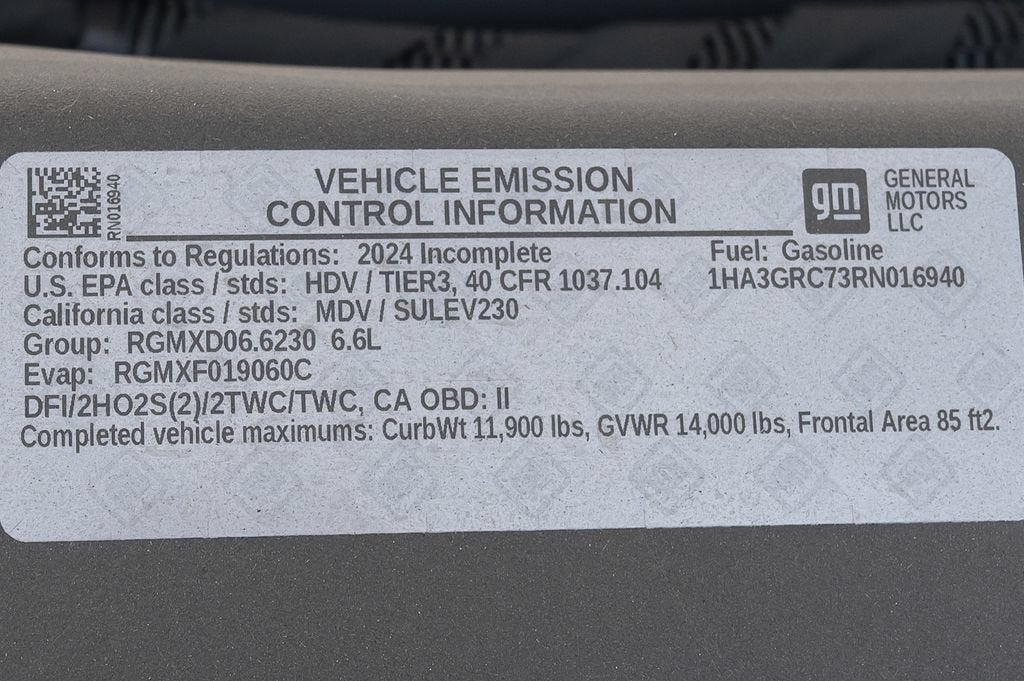 2024 Chevrolet Express Cutaway 3500 1WT