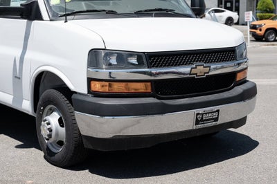 2024 Chevrolet Express Cutaway 3500 1WT
