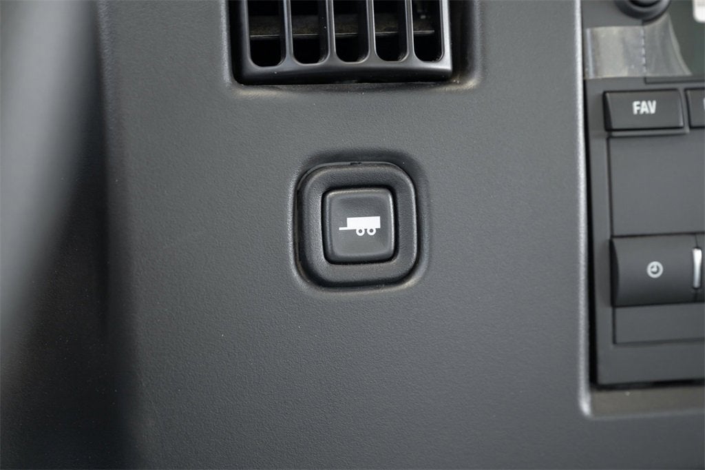 2024 Chevrolet Express Cutaway 3500 1WT