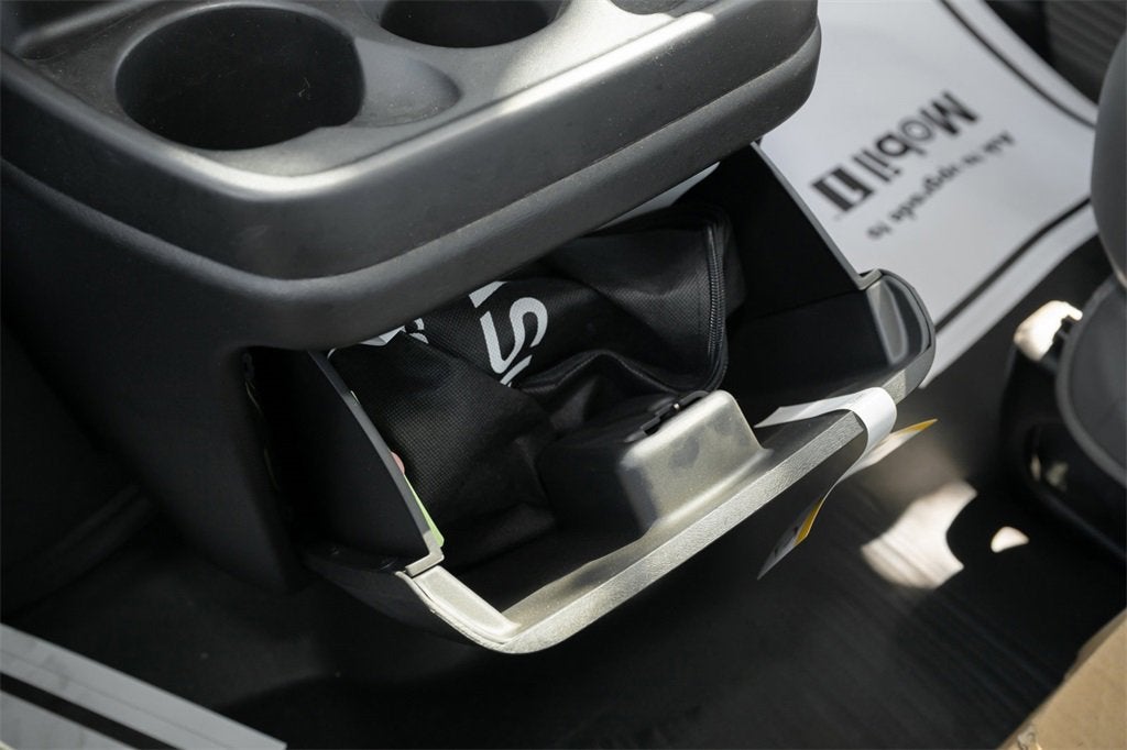 2024 Chevrolet Express Cutaway 3500 1WT