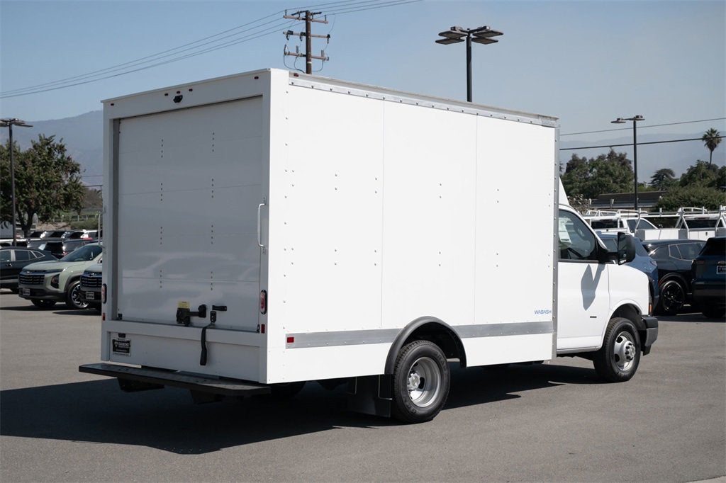 2024 Chevrolet Express Cutaway 3500 1WT