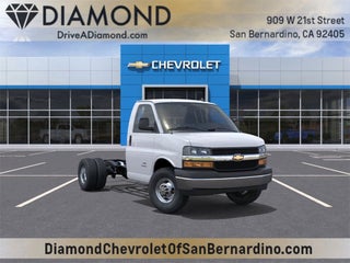 2025 Chevrolet Express Cutaway 3500 1WT