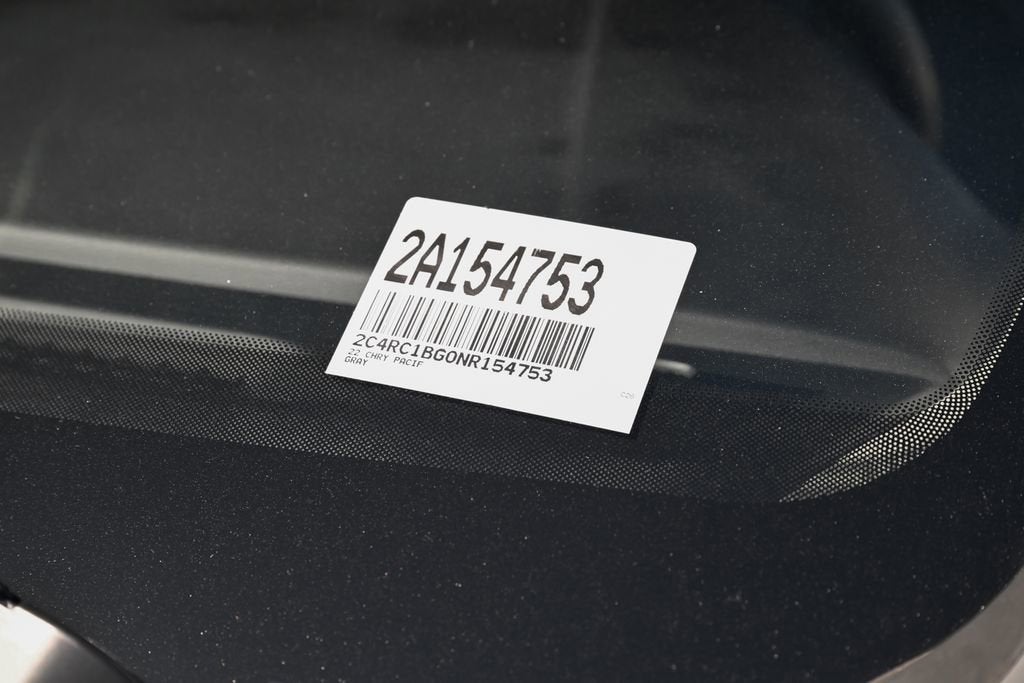 2022 Chrysler Pacifica Touring L