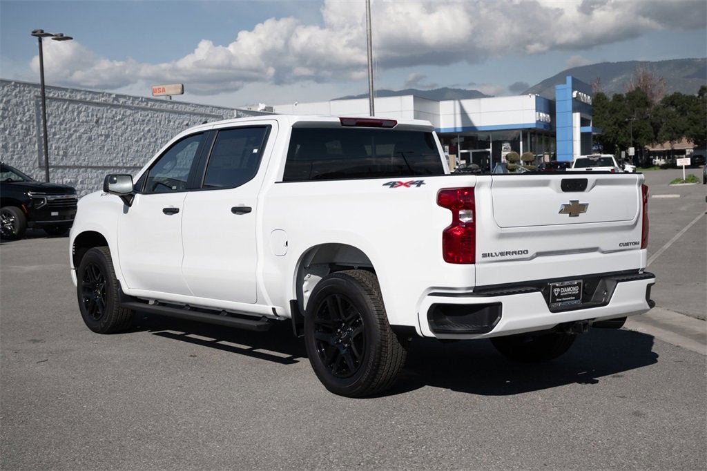 2025 Chevrolet Silverado 1500 Custom