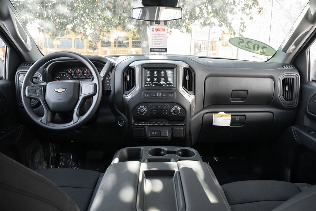 2025 Chevrolet Silverado 1500 Custom