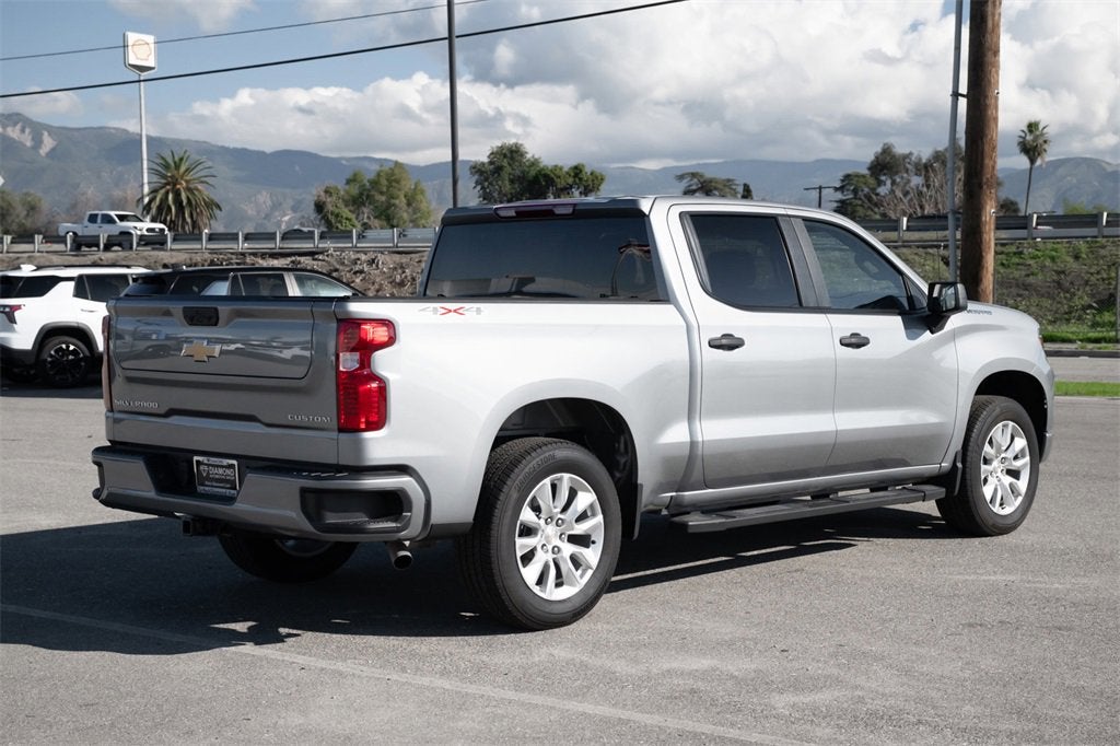 2025 Chevrolet Silverado 1500 Custom