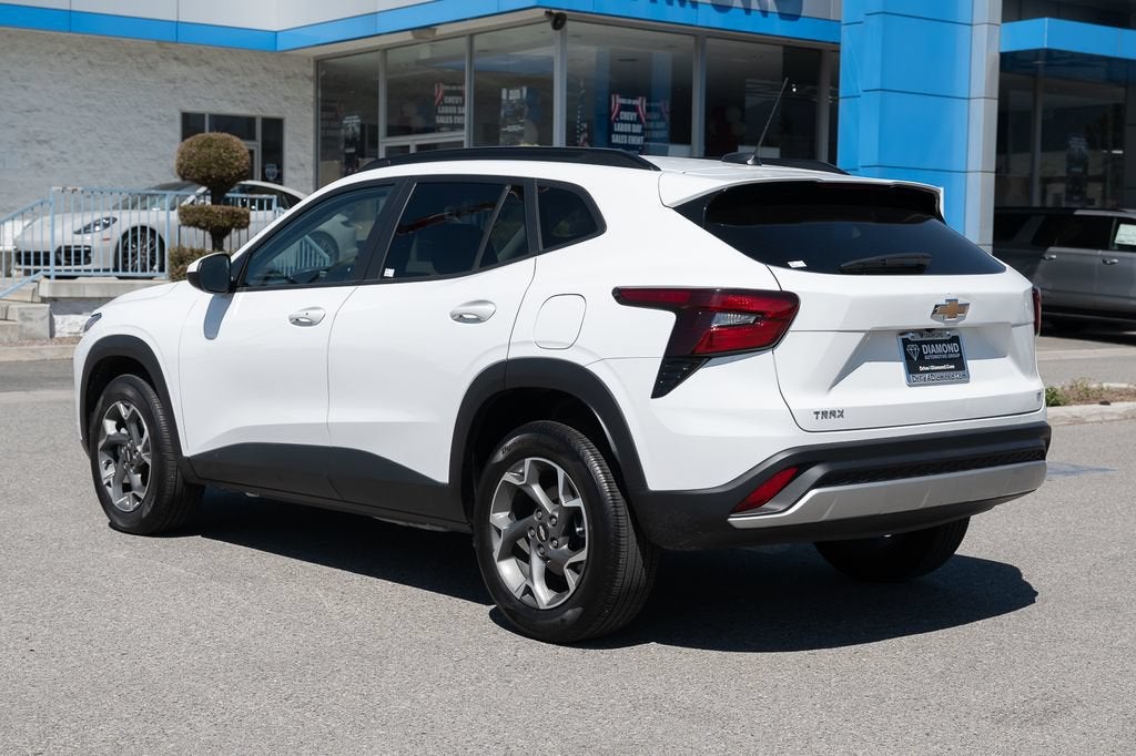 2024 Chevrolet Trax LT